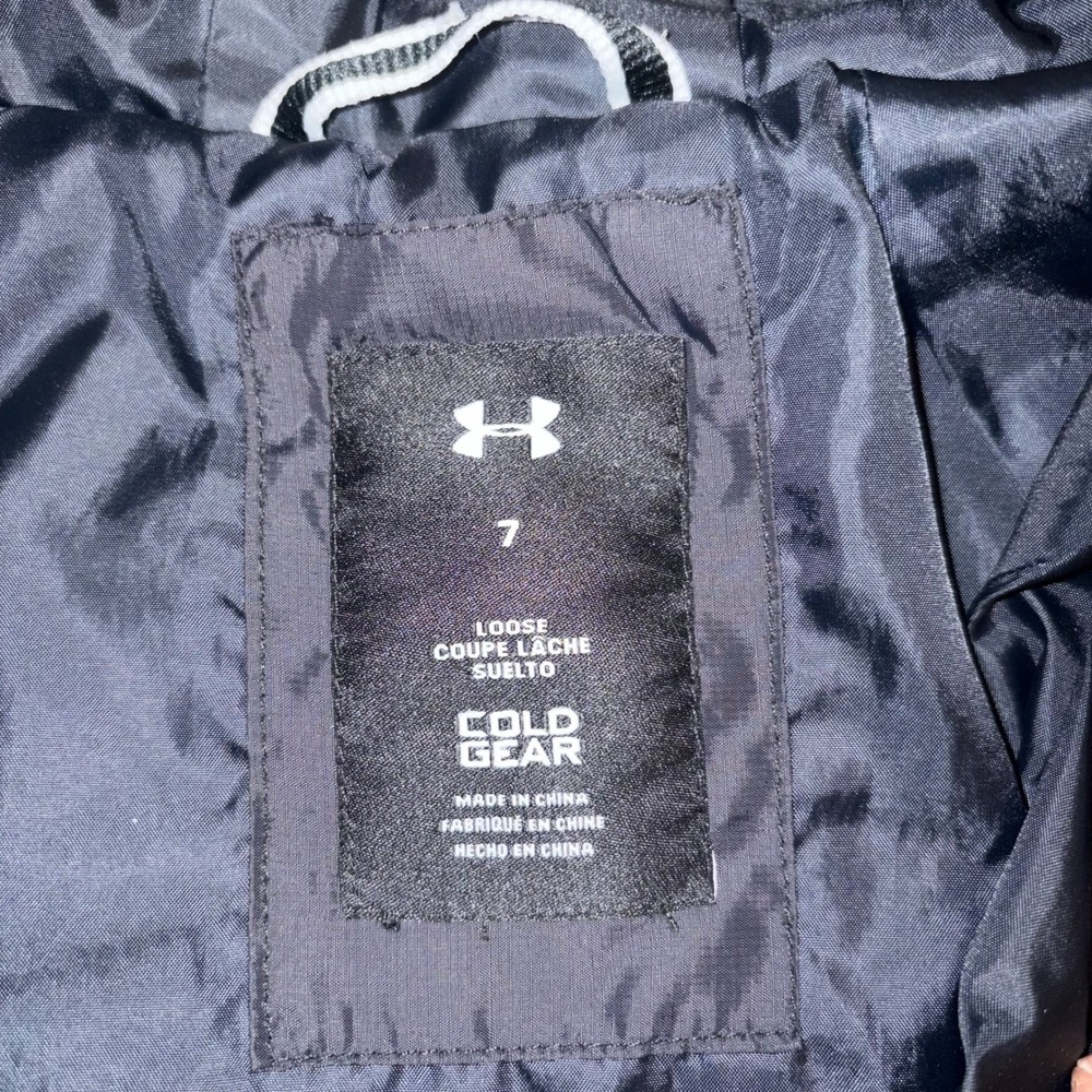 Under Armour Cold Gear Boys Puffer Jacket Hooded Red Black Size 7 - Picture 2 of 4